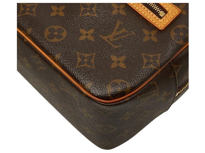 Bolsa Louis Vuitton Monogram Cite MM Marrom - vista 4