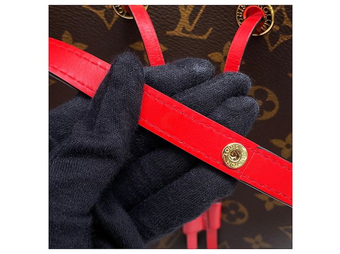 Néonoé Louis Vuitton Monogram NeoNoe MM Schultertasche Rot - Ansicht 15