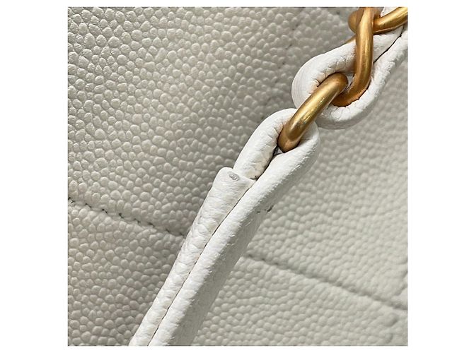 Chanel Matelassé White Tote Bag Weiß - Ansicht 12