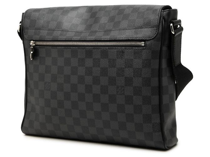 Borsa a tracolla Louis Vuitton Damier Graphite District MM Nero - vista 2
