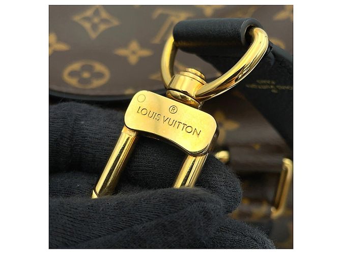 Bolso Louis Vuitton Monogram Manhattan Castaño - vista 16