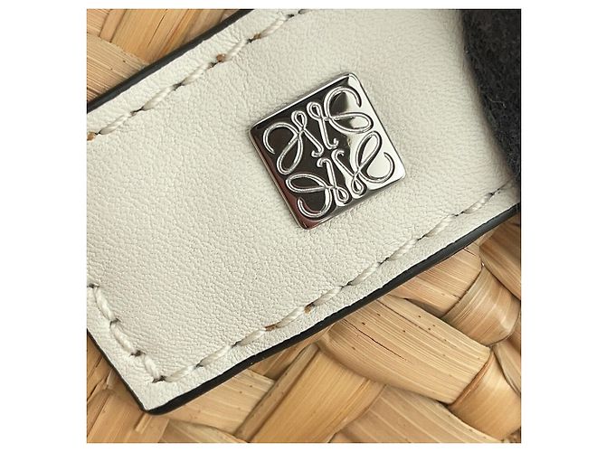 Borsa a cestino Loewe in pelle bianca Bianco - vista 15