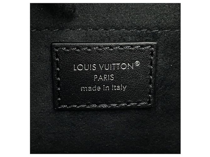 Bolso Louis Vuitton de lambskin negro - vista 15