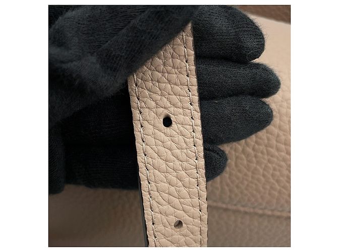 Borsa Louis Vuitton Capucines BB Beige - vista 15