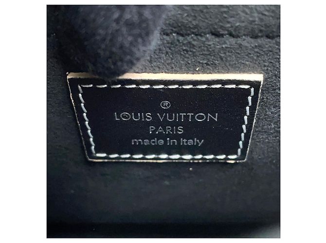 Sac à main Louis Vuitton Monogram Chain It PM Noir - vue 15