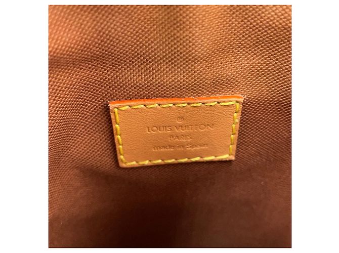 Bolso de hombro Fold Me Monogram Louis Vuitton Castaño - vista 15