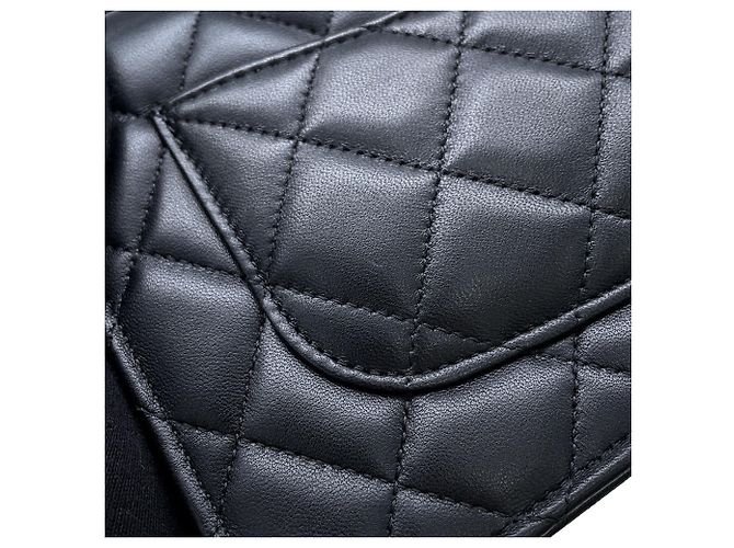 Chanel Classic Matelassé Chain Wallet Schwarz - Ansicht 8