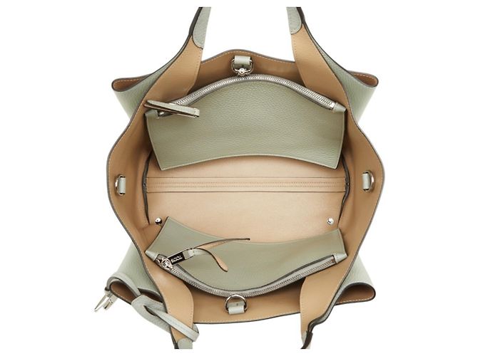 Tod's Handtasche aus hellgrünem Leder - Ansicht 8