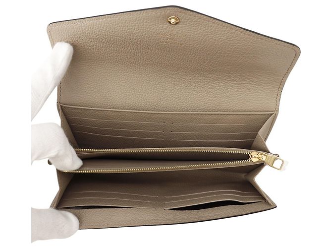 Sarah Cartera Larga Louis Vuitton Monogram Empreinte Gris - vista 5
