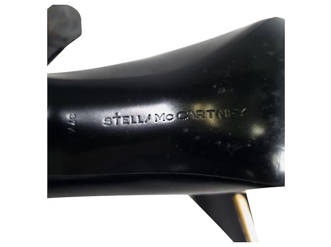 Stella Mc Cartney Stella Mccartney Pumps mit spitzer Kappe aus schwarzem Leder - Ansicht 10