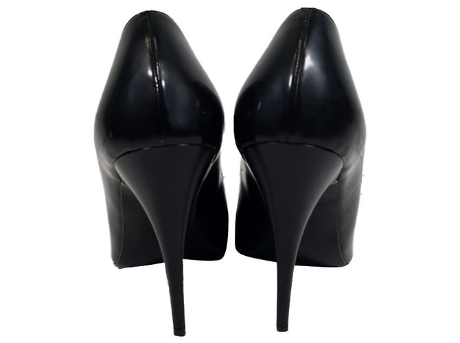 Stella Mc Cartney Stella Mccartney Pumps mit spitzer Kappe aus schwarzem Leder - Ansicht 3