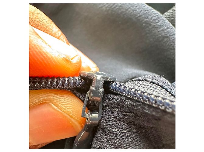 Abito midi a maniche lunghe con bottoni Burberry in seta blu navy - vista 9