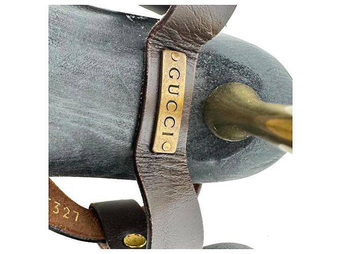 Sandali con tacco Gucci Kylie T-Strap in pelle marrone Rosso - vista 11