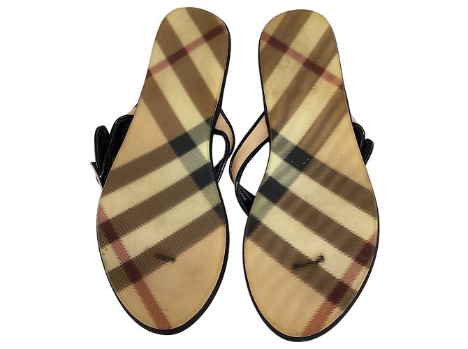 Burberry Nova Check Lancaster Flats in Black Leather - view 7