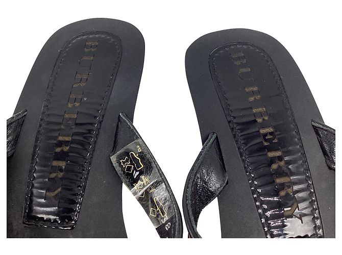 Burberry Nova Check Lancaster Flats in Black Leather - view 9