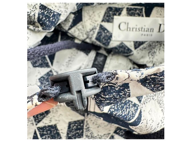 Casaco Anorak com Capuz Dior Motif Estrela em Poliéster Azul Marinho - vista 7