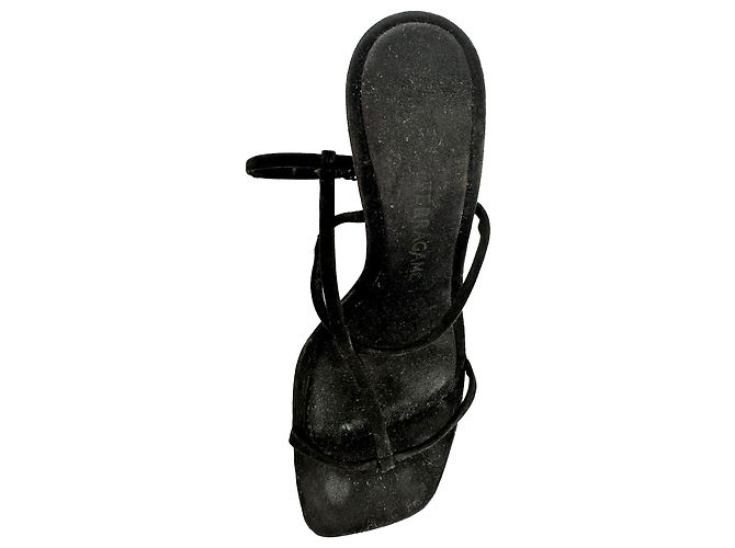 Salvatore Ferragamo Sandali con tacco Ferragamo Elina in camoscio di capra nero - vista 10
