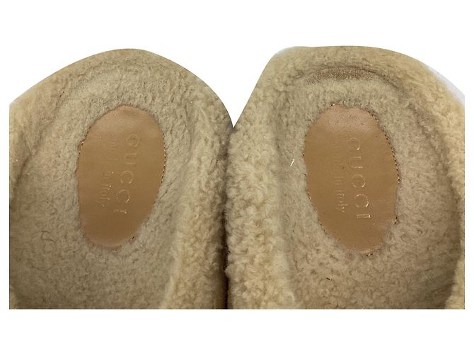 Mules Gucci Sol Horsebit in shearling e camoscio beige - vista 10