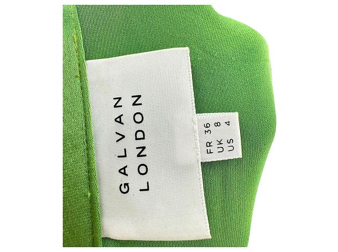 Autre Marque Blusa Galvan London com decote em V e mangas com punhos em cetim verde - vista 4