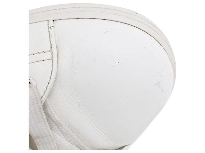 Baskets basses Prada en cuir blanc Écru - vue 28