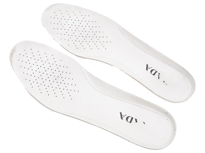 Baskets basses Prada en cuir blanc Écru - vue 9
