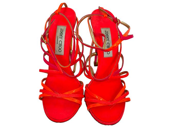 Sandali con tacco e cinturini Jimmy Choo in pelle arancione neon e rosa - vista 3