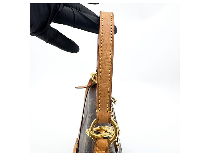 Louis Vuitton Cluny Top Handle Monogram Canvas BB Marron - vue 7
