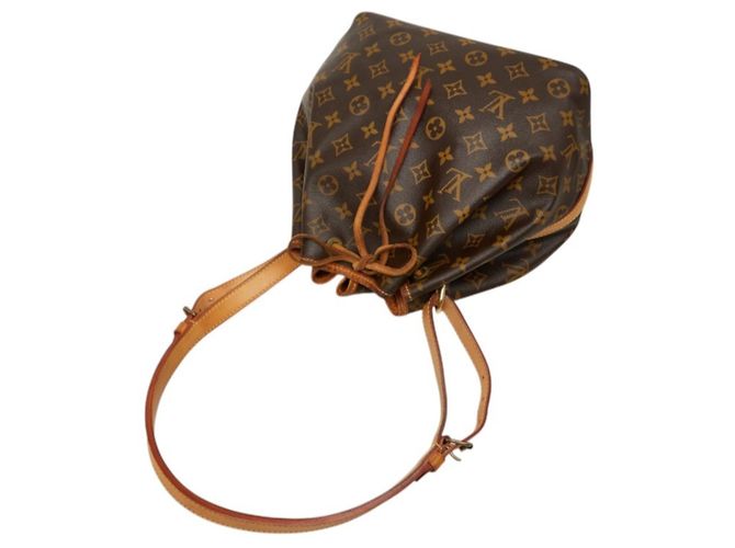 Noe Bolso de hombro Petit Noé Monogram Louis Vuitton Castaño - vista 10