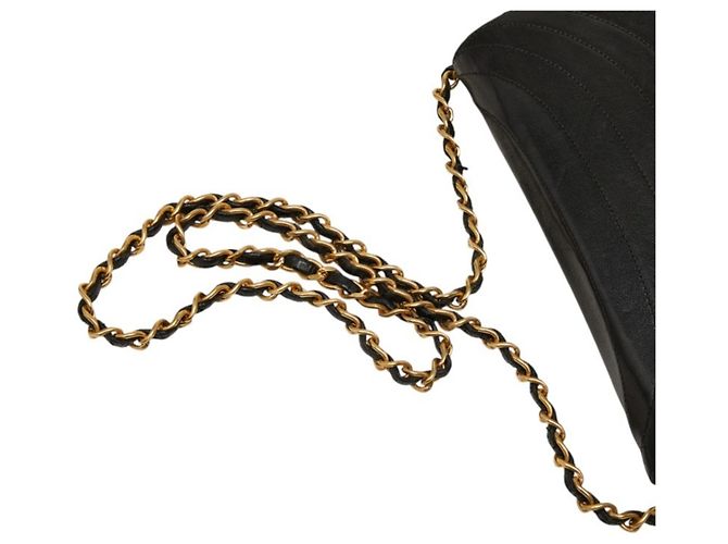 Bolso de hombro con cadena Chanel Coco Mark Half Moon Negro - vista 12