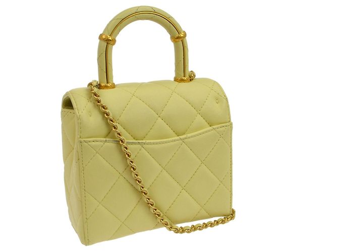 Chanel Crush Top Handle Flap Quilted Lambskin Mini Jaune - vue 2
