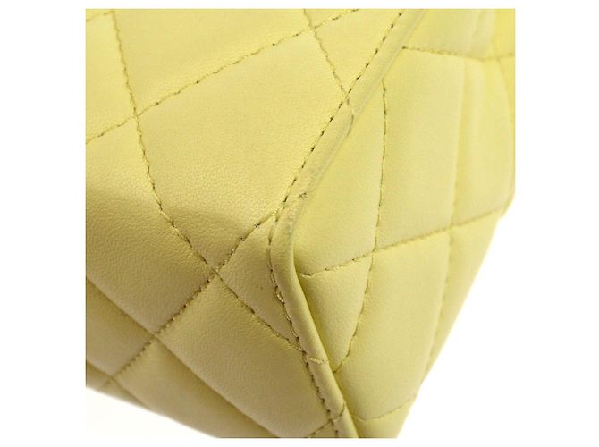 Chanel Crush Top Handle Flap Quilted Lambskin Mini Jaune - vue 6