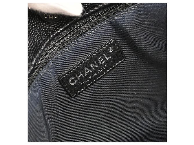 Chanel Timeless CC Charm Quilted Caviar Large Preto - vista 4