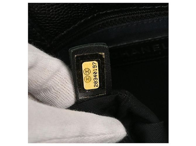 Chanel Timeless CC Charm Quilted Caviar Large Preto - vista 5