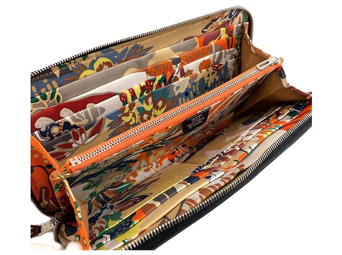 Hermès Hermes Azap Silk Long Wallet Black - view 4