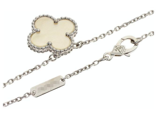Collana Vintage Alhambra in Madreperla Bianca Van Cleef & Arpels - vista 2