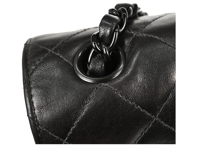 Chanel So Black Classic Single Flap Quilted Lambskin Medium Noir - vue 5