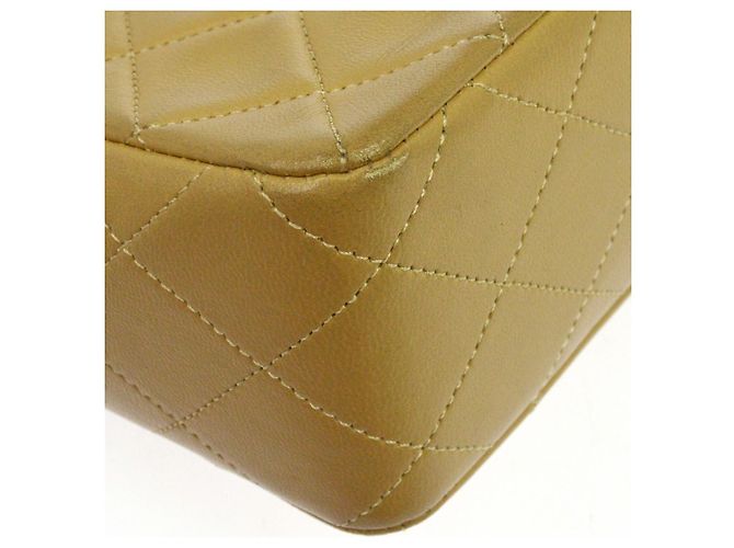 Chanel Retro Classic Square Flap Quilted Goatskin Mini Bege - vista 3