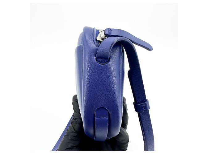 Balenciaga Everyday Camera Printed Leather XS Blu - vista 4