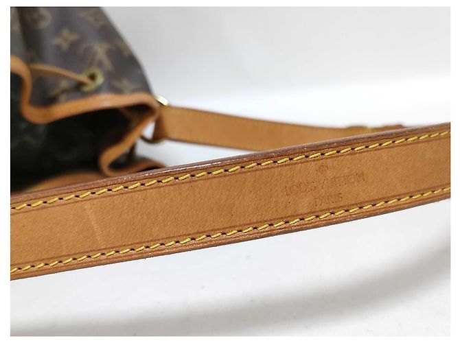 Louis Vuitton Noe Monogram Canvas PM Marrom - vista 4