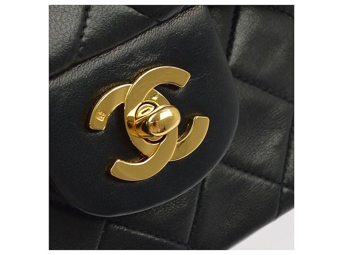 Chanel Vintage Classic Double Flap Quilted Lambskin Small Nero - vista 5