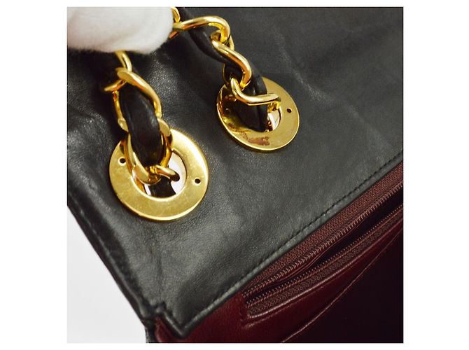 Chanel Classic Flap Vertical Quilted Lambskin Jumbo Negro - vista 7