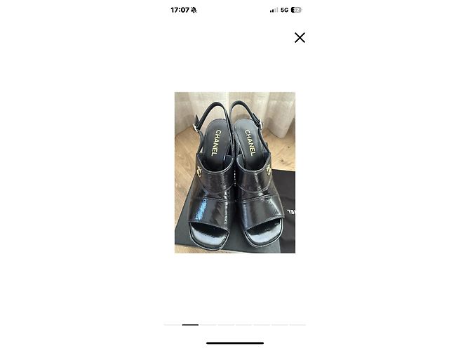 Chanel Sandali platform in pelle verniciata nera con logo CC Nero - vista 3