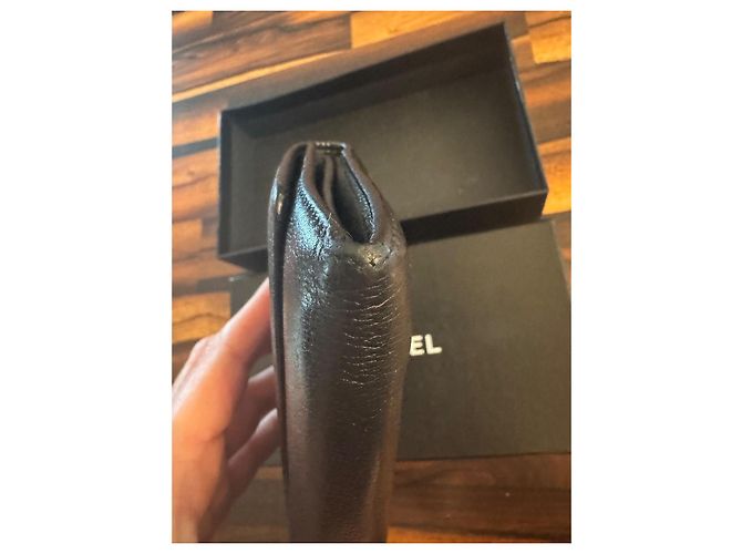 Portafoglio Chanel Classico in pelle nera Nero - vista 3