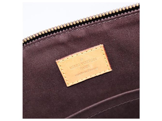 Louis Vuitton Bellevue Monogram Vernis GM Bordò - vista 6