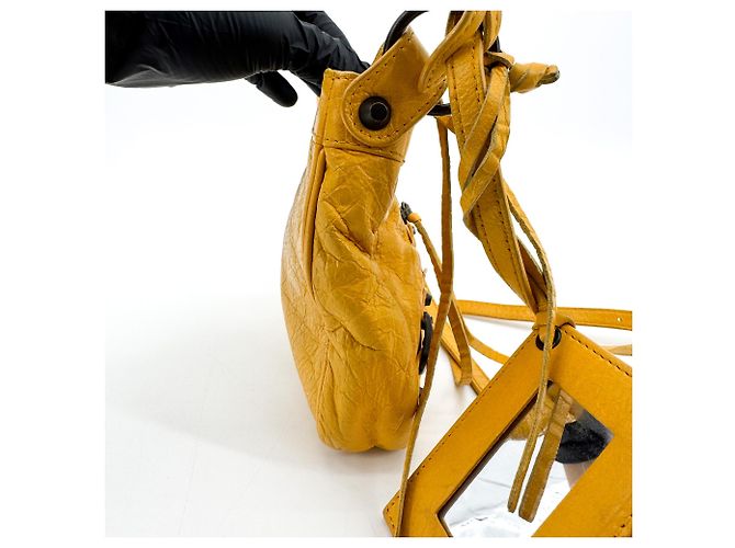 Balenciaga Hip Classic Studs Leather Giallo - vista 4