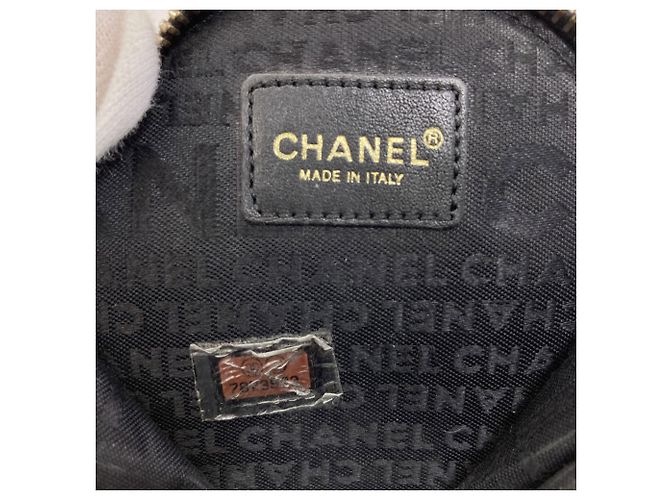 Chanel Camellia Münzbeutel aus schwarzem Kalbsleder - Ansicht 5