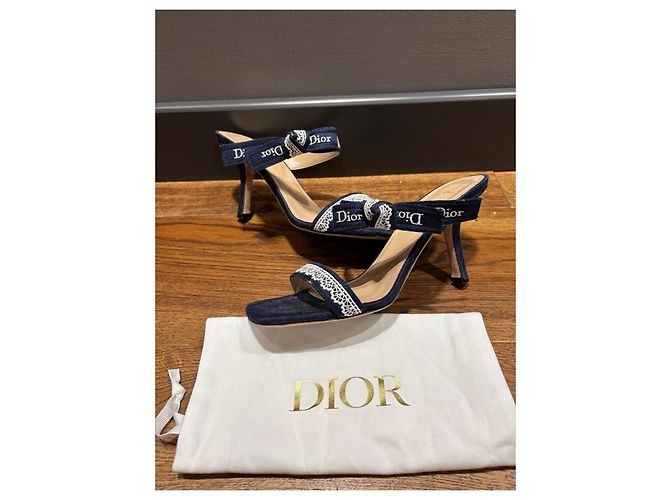 Autre Marque Dior Sandali con tacco in denim blu navy e pizzo - vista 4