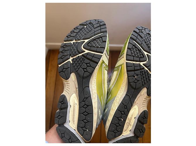 New Balance 1906R Sneakers Giallo e Verde Bianco Marrone chiaro Silver hardware - vista 9
