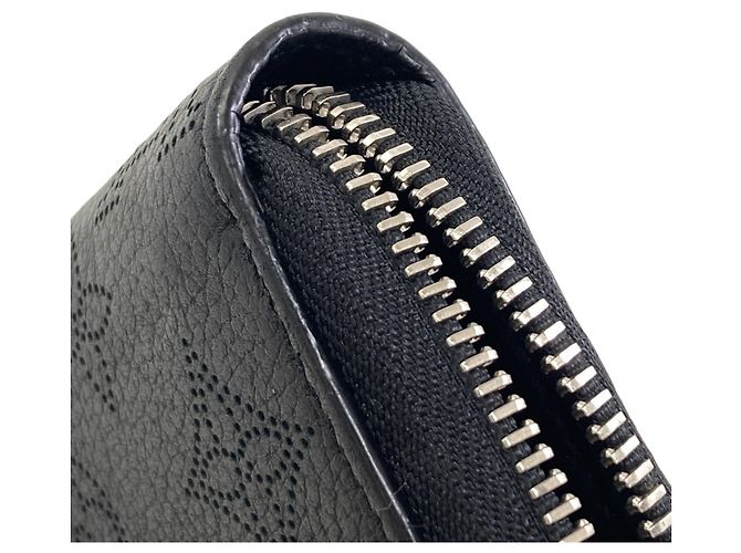 Cartera larga Louis Vuitton en piel Mahina Noir Negro - vista 12