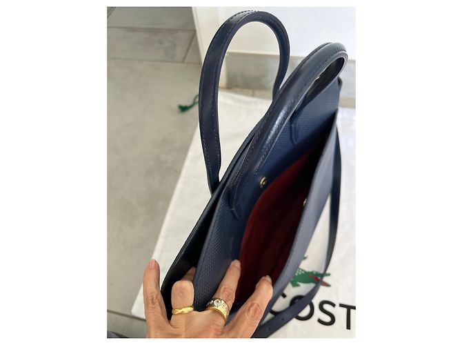Borsa Lacoste in pelle testurizzata blu navy - vista 4